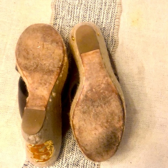 Tory Burch Kristen Brown Canvas Wedges with Gold Logo - Picture 8 of 8